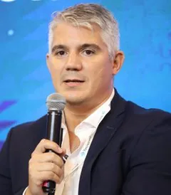 Andrés Zulueta